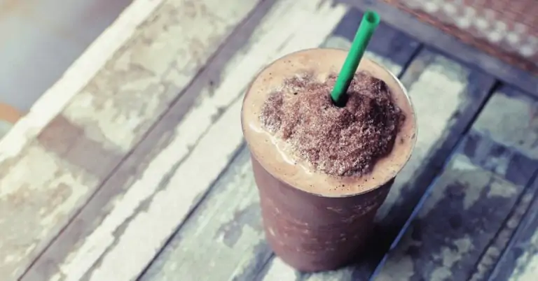 frappuccino with a green straw