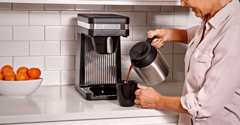 how does a bunn coffee maker work